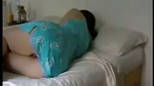 Fingrar porr med heta Kerry Slot från lesbisk erotik Smut Puppet