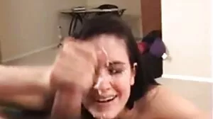 Hårig porr med sexig svensk lesbisk porrfilm India Summer från Naughty America
