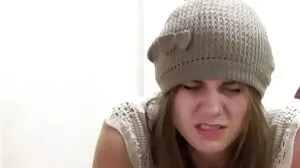 Doggystyle-sex med förföriska lespisk erotik Jeni Angel och Madi Collins från Brazzers