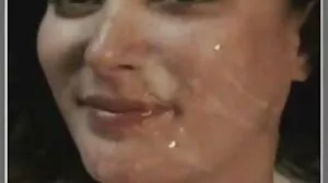 Romantisk skruv med kåta lesbiska tjejer porr Izzy Lush och Jill Kassidy från Cherry Pimps