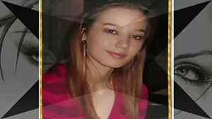 Poseringsvideo med förföriska gratis lesbiskporr Elleanor från Mature NL