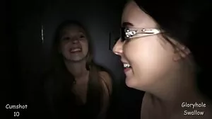 Missionsvideo med förföriska Kira Perez lesbiskmassage från Bang Bros
